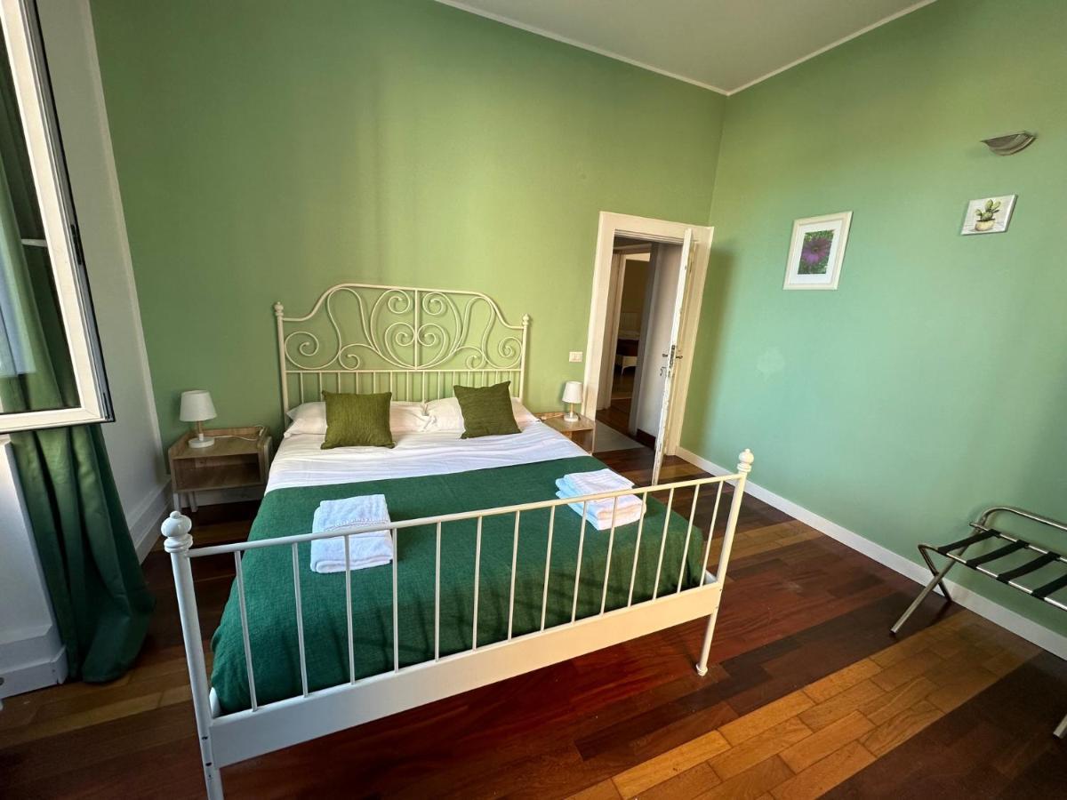 Double Room Private External Bathroom