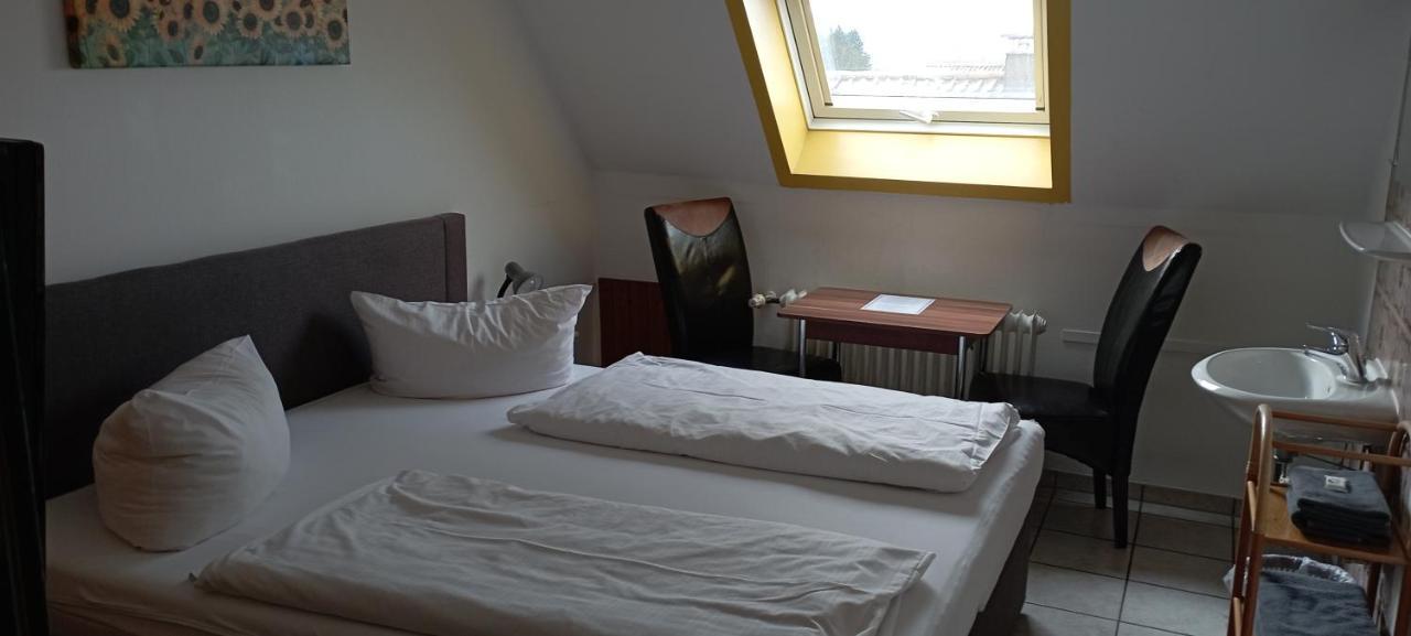 Doppelzimmer mit Gemeinschaftsbad