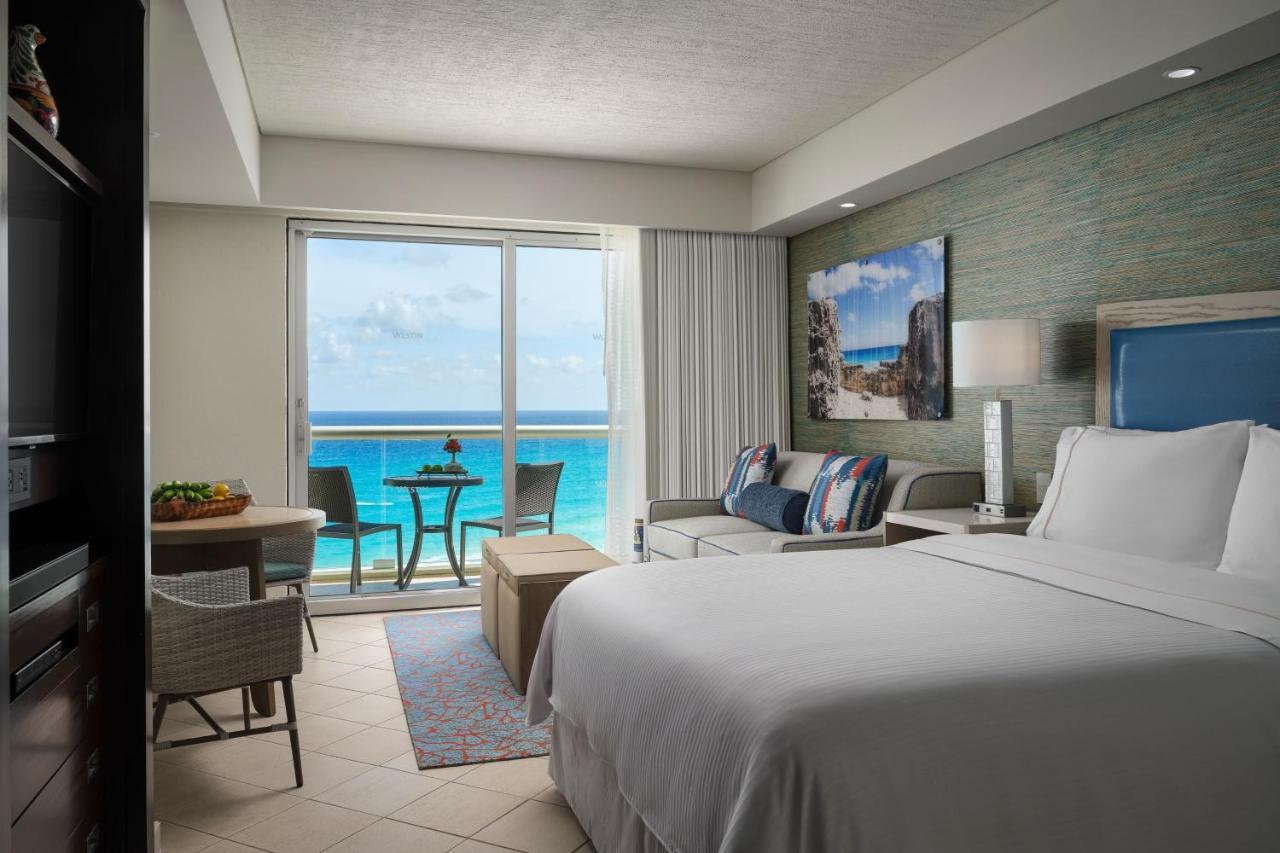 Oceanfront Queen Studio with Balcony,1419291435:JPEG