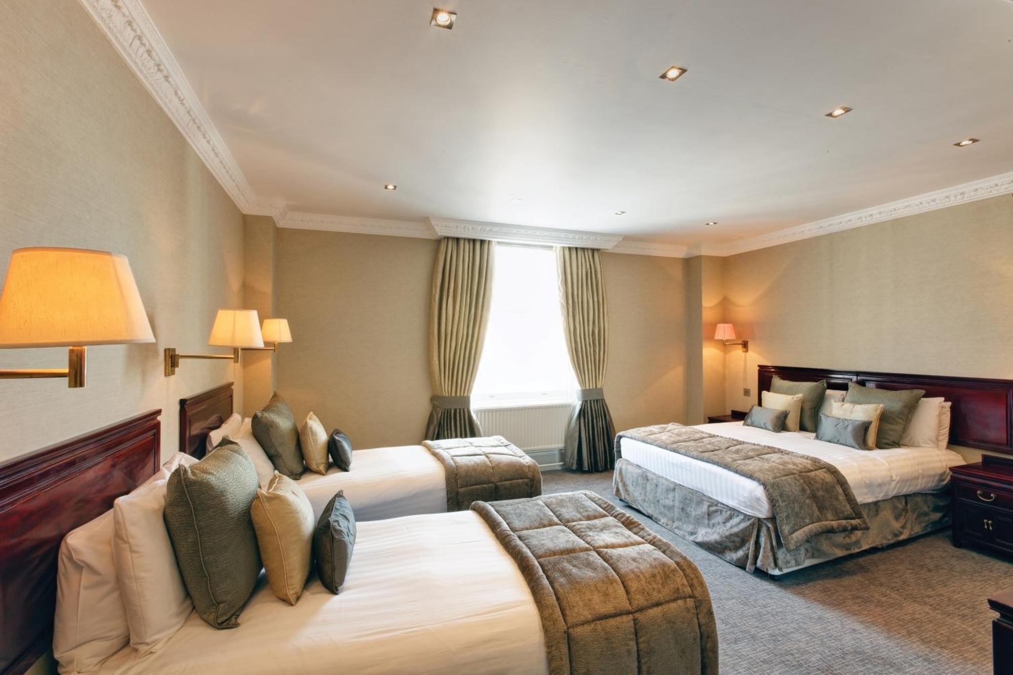 Comfort Triple Room