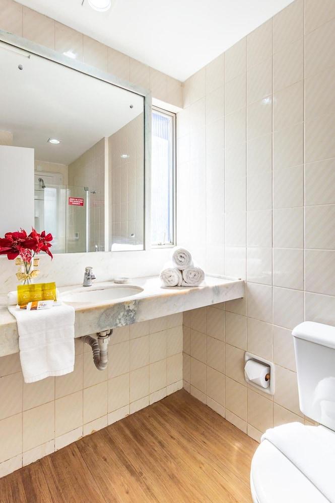 Premium Double Twin 2 single beds Room without Sea View