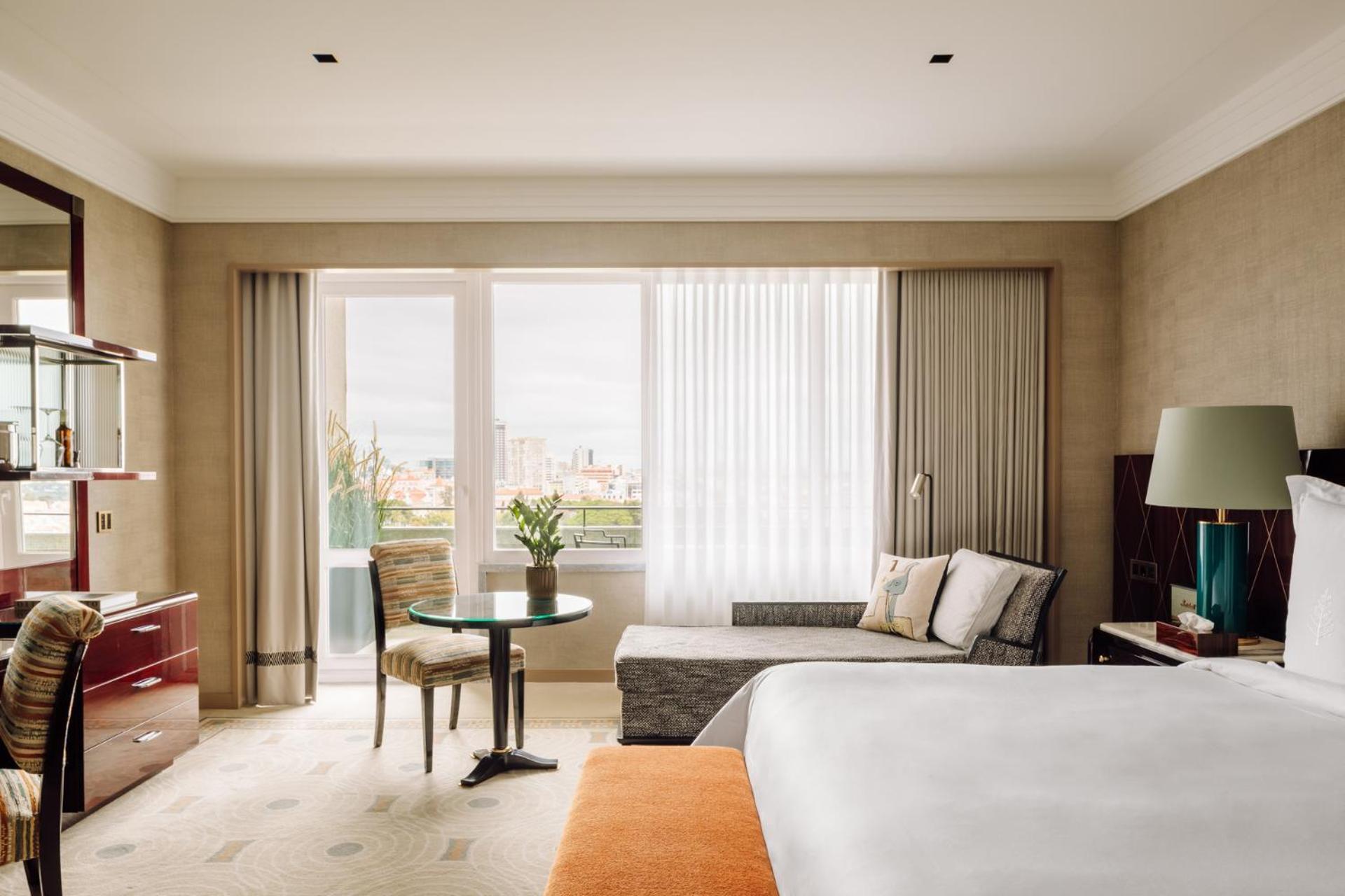 Deluxe Park View Room King