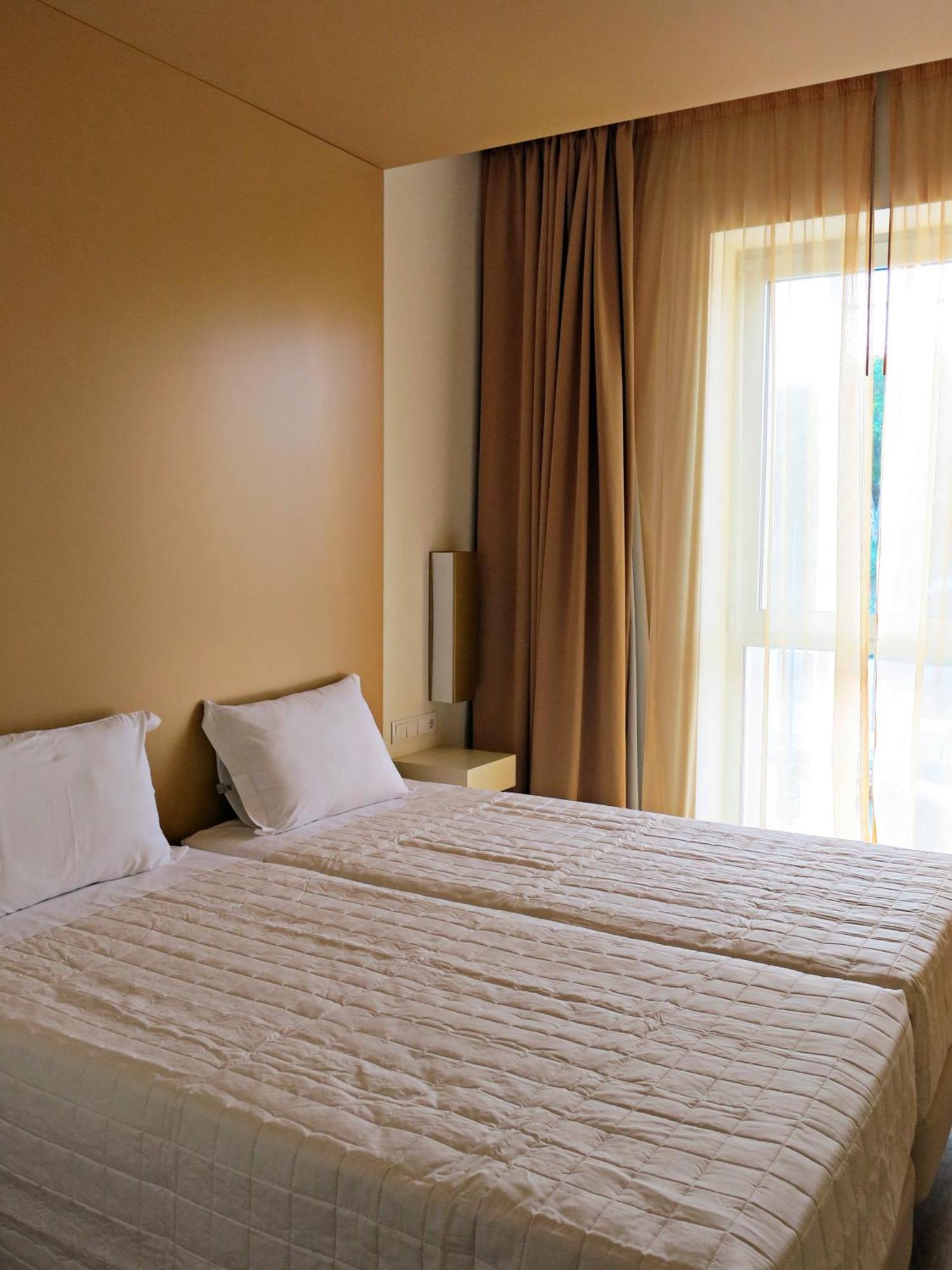 Superior Double Room City View Edifício Praia