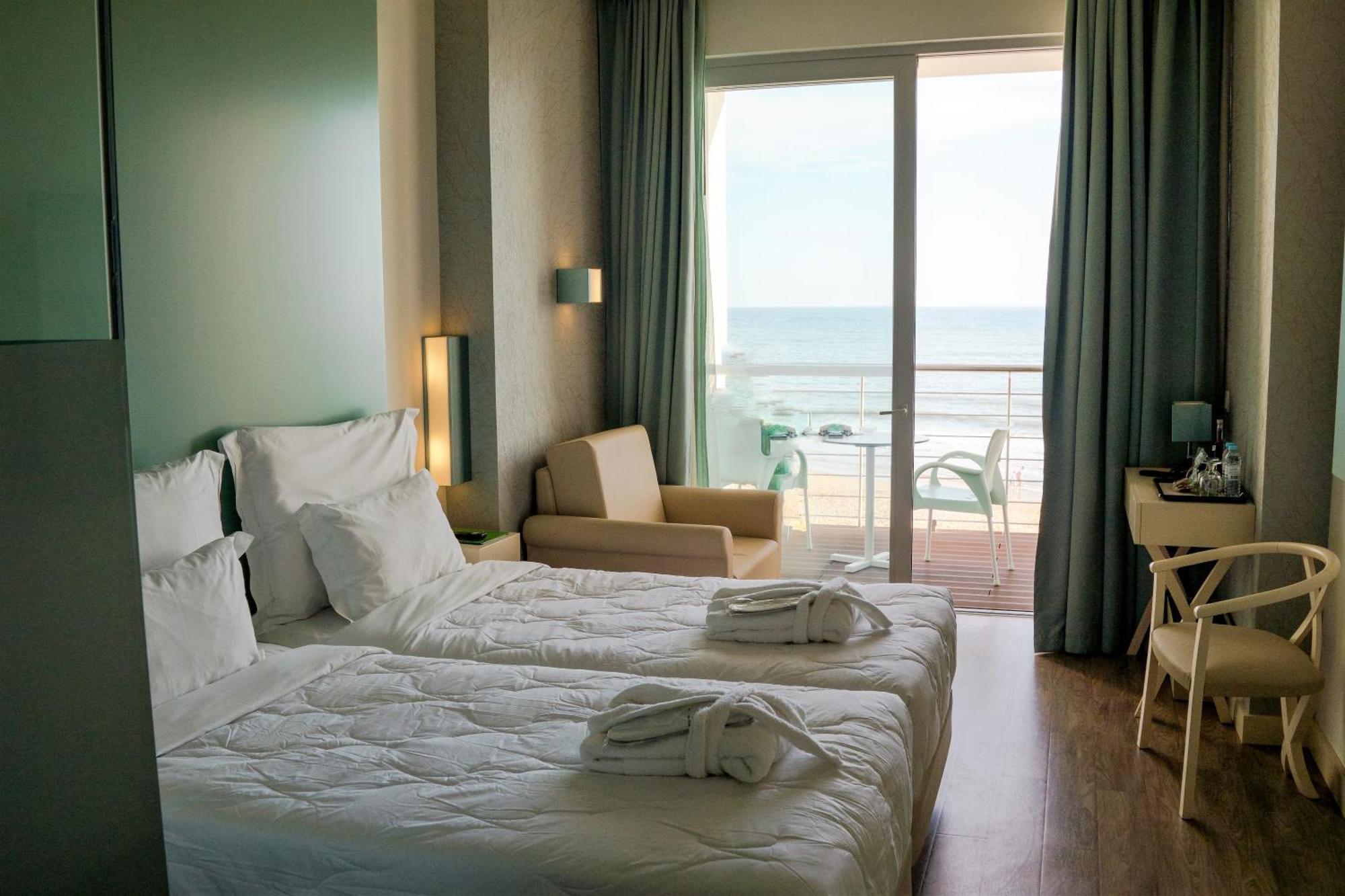 Superior Double Room Sea View Edifício Praia