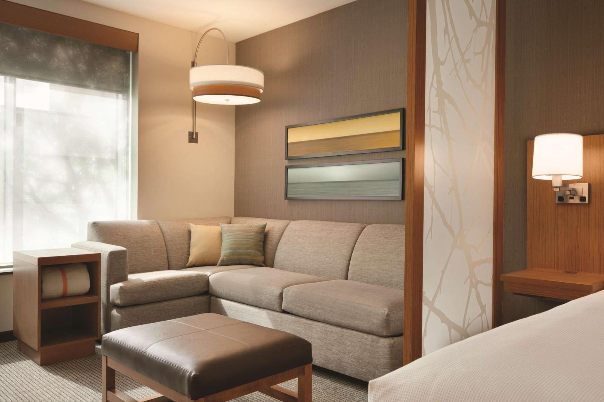 Queen Room with Two Queen Beds and Sofa Bed - High Floor,1448384524:JPEG