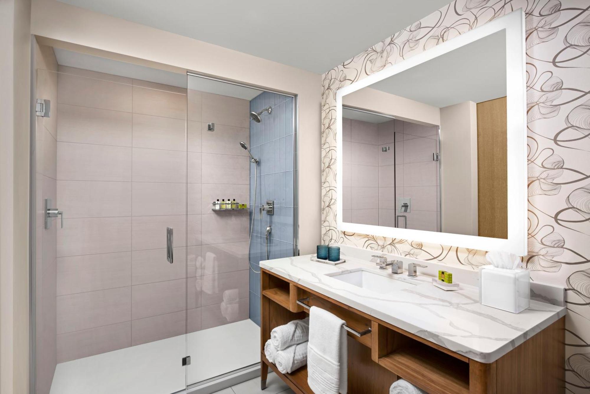 Classic King Room Water View