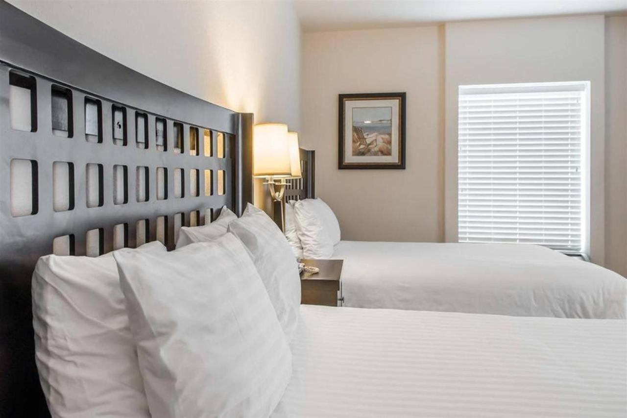 Queen Room Two Queen Beds