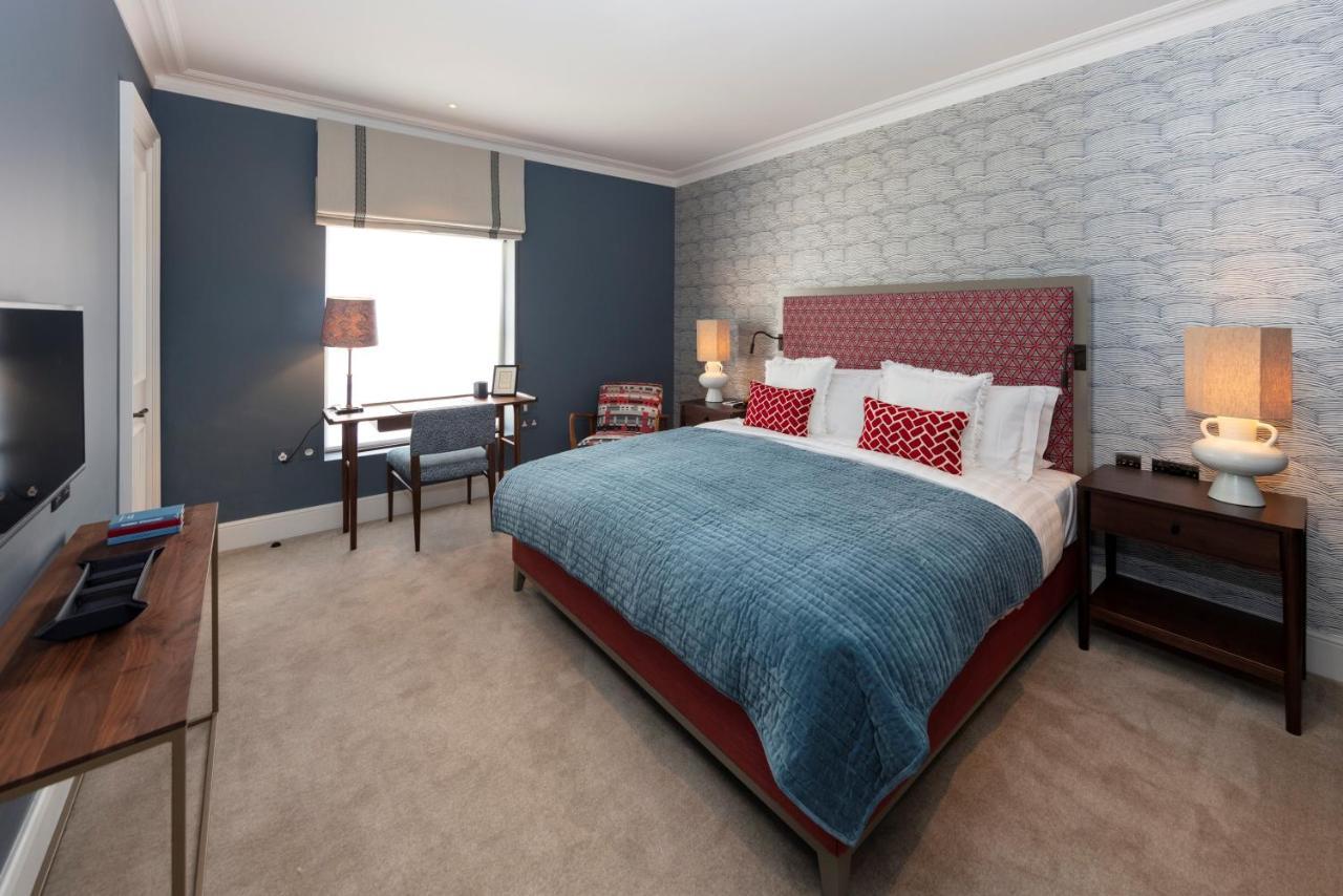 Deluxe Double Room Bath