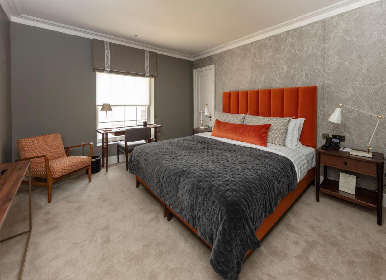 Deluxe Double Room Bath