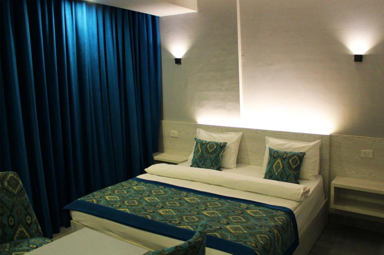 Deluxe Double or Twin Room Mountain View