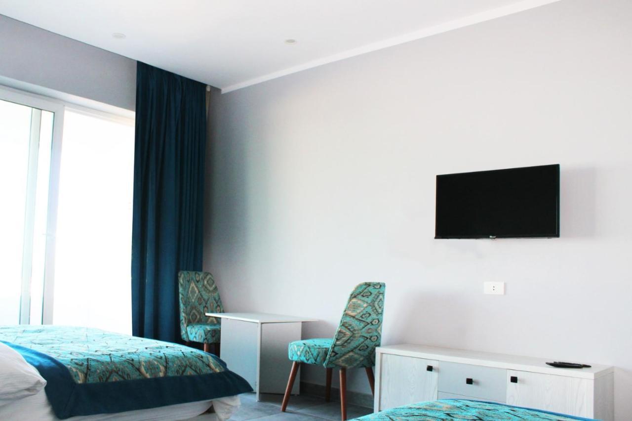 Deluxe Double or Twin Room Mountain View