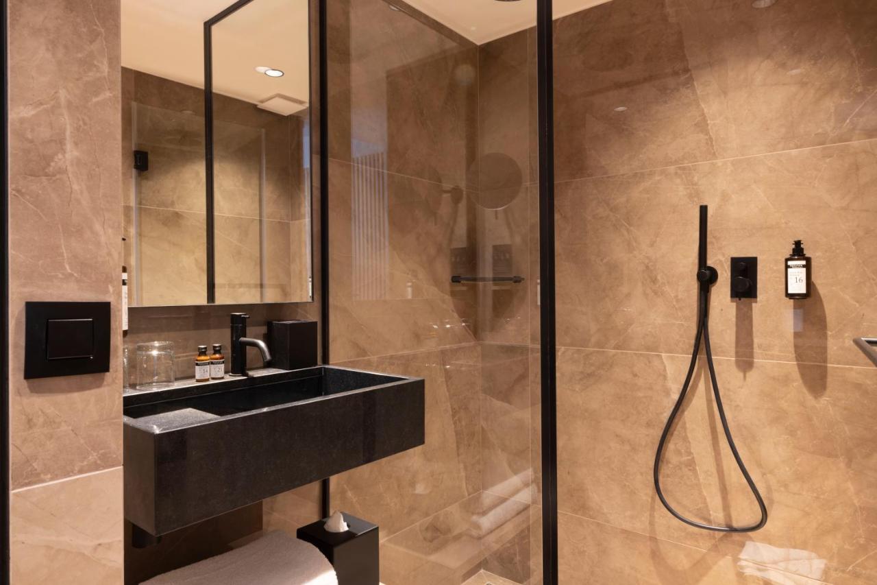 Single Room Spa Access