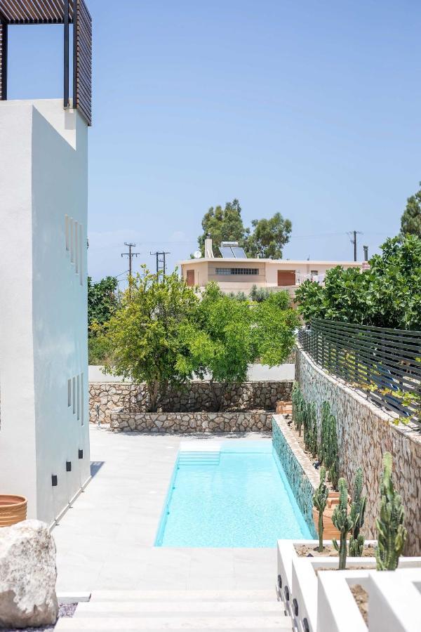 Suite Pool View
