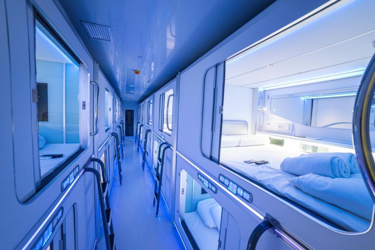 Capsule Double Room