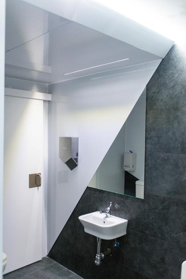 Capsule Single Room