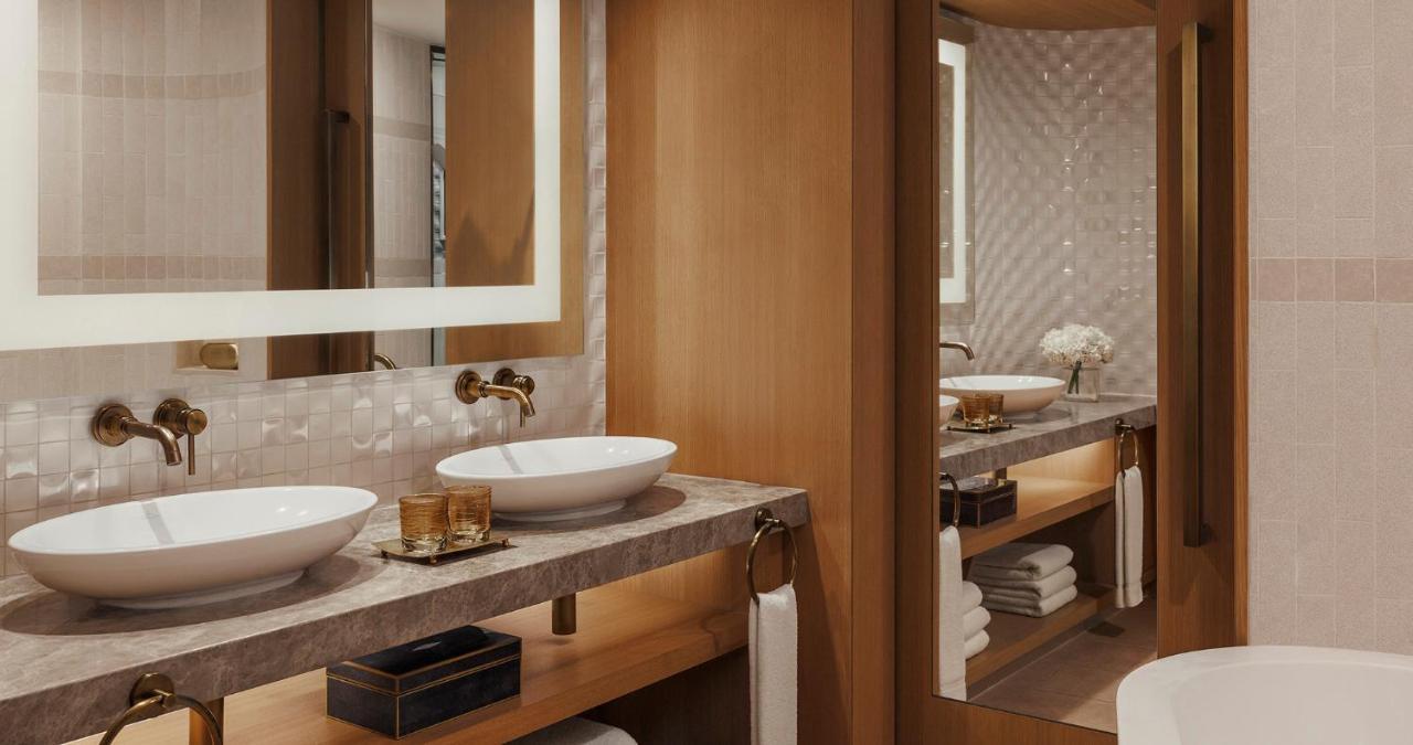 Ocean View Club Room Club privileges Daily & Afternoon Tea Evening Drinks & Canapes