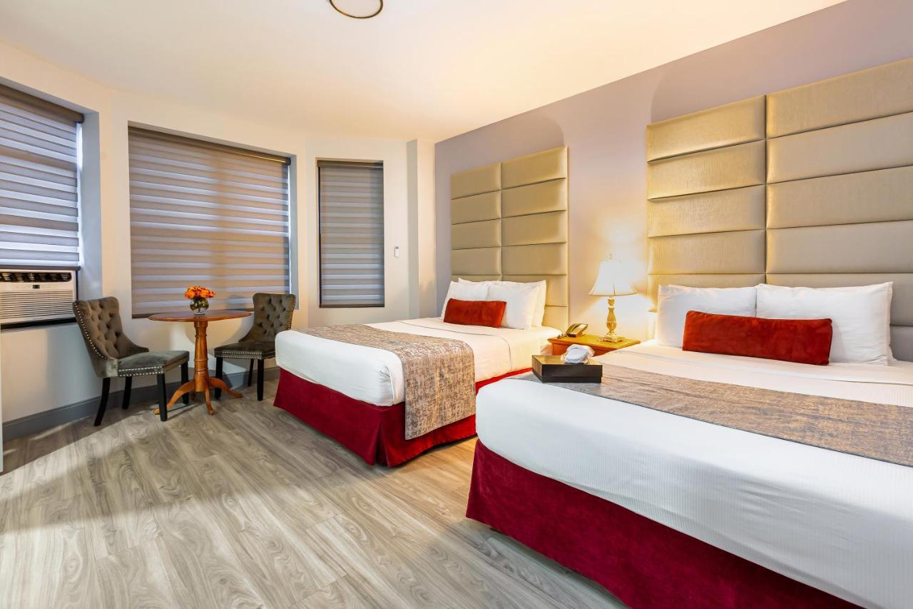 Zimmer mit 2 Doppelbetten – barrierefrei