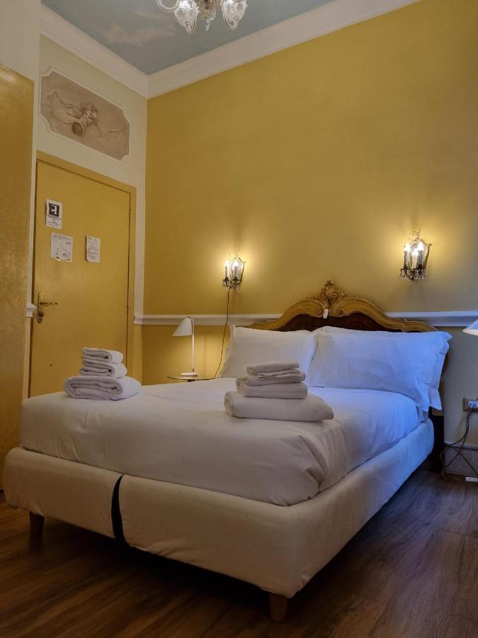 Queen Double Room