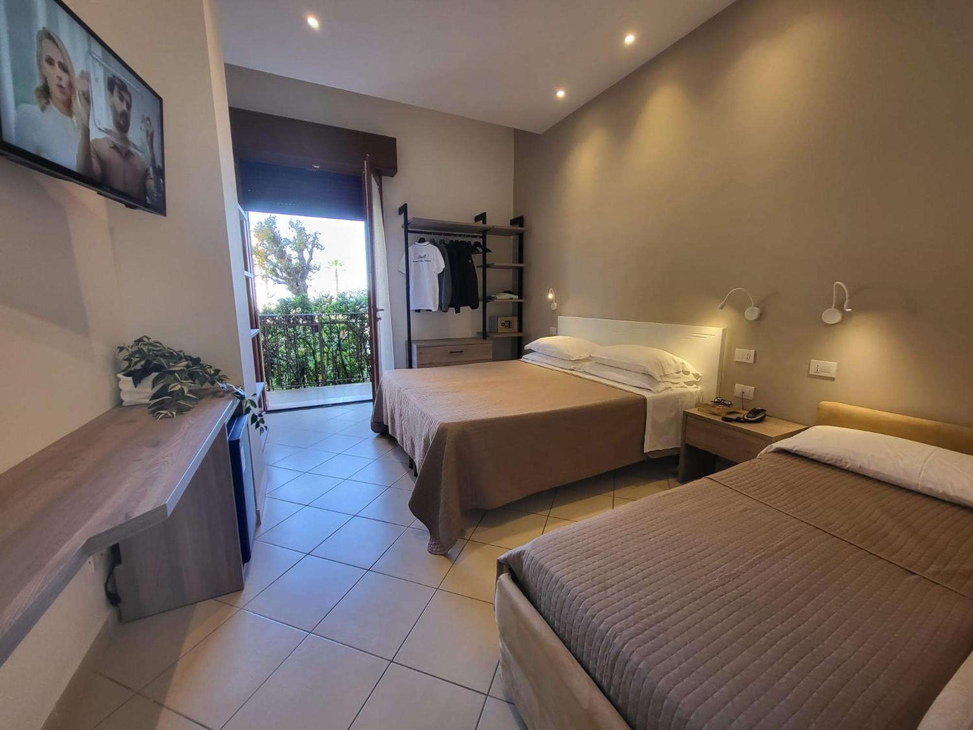 Triple Room