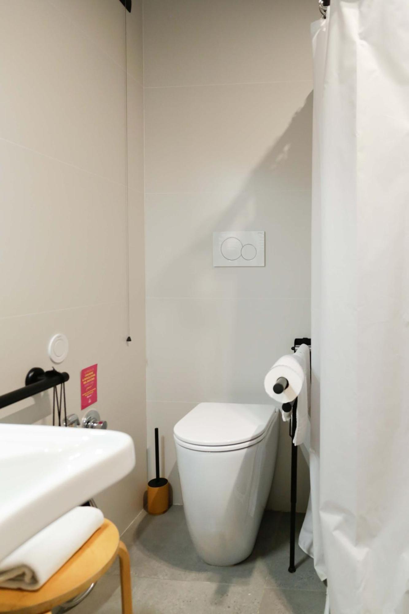 Double or Twin Room Disability Access