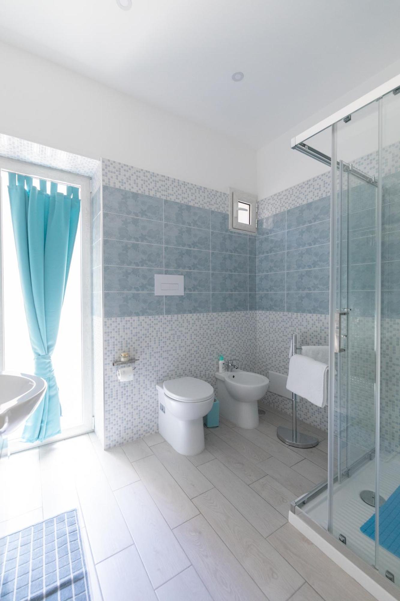 Quadruple Room Private Bathroom