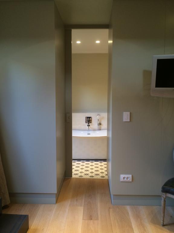 Chambre Familiale avec Terrasse et Climatisation