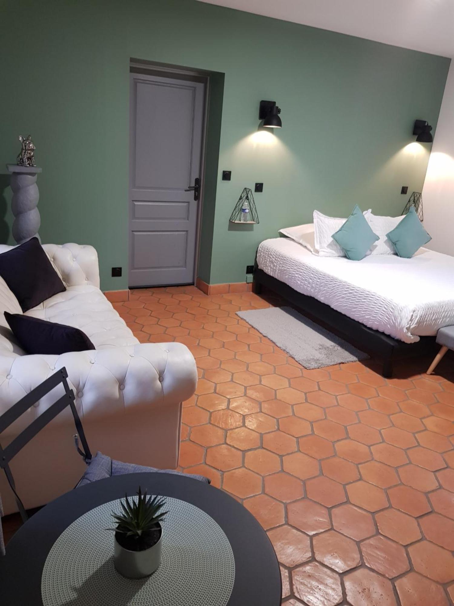 King Room Garden View