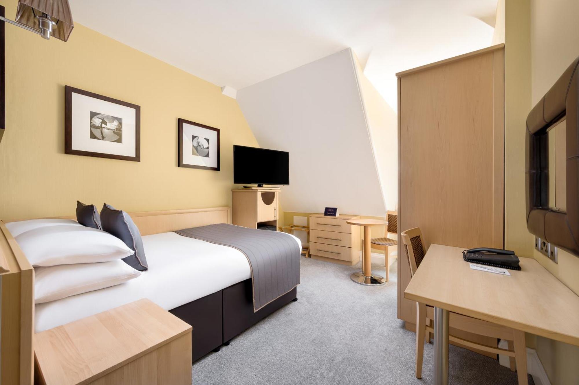 Cosy Double Room