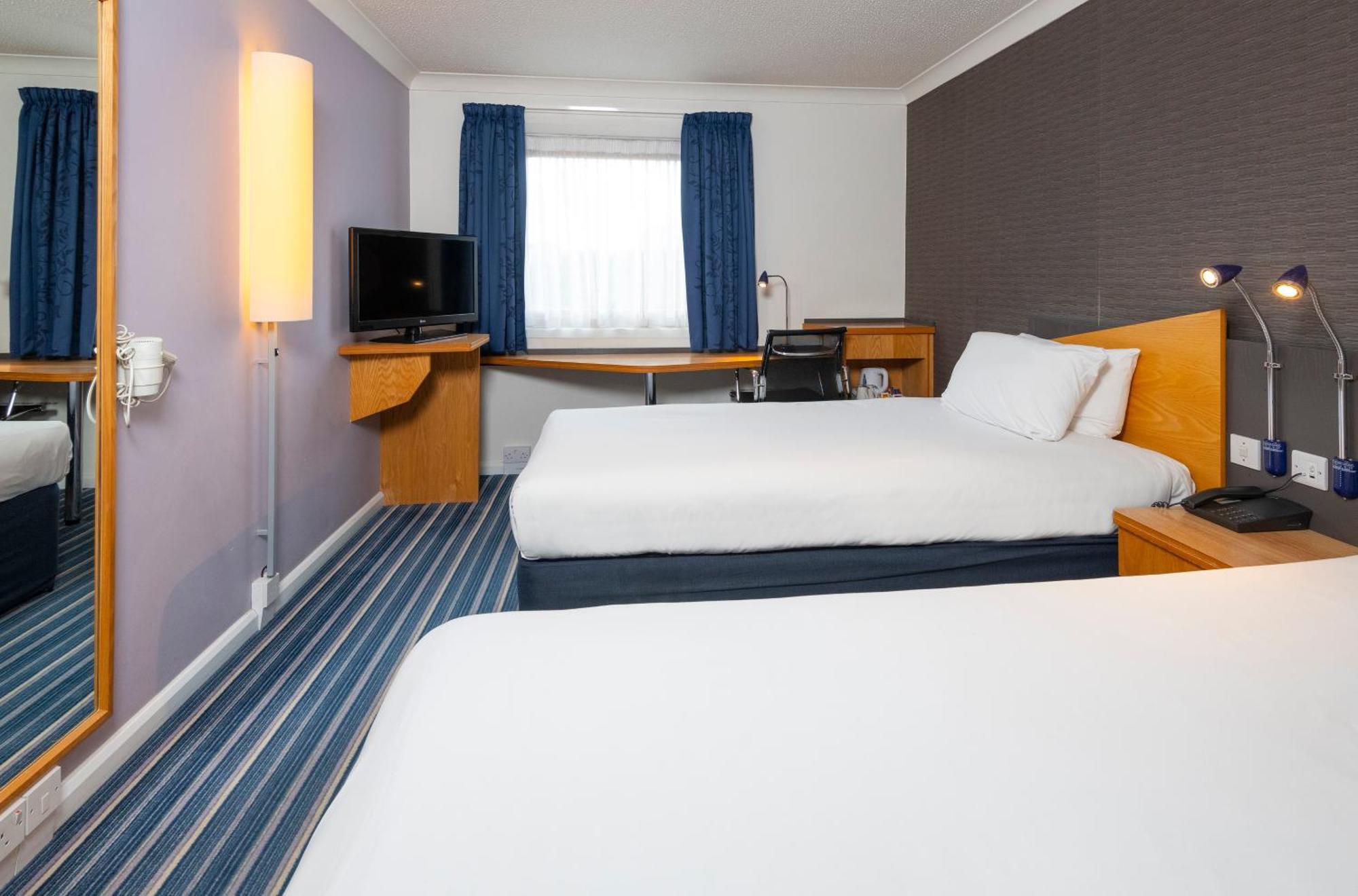 Chambre Lits Jumeaux Standard avec Petit-Déjeuner Chaud Gratuit
