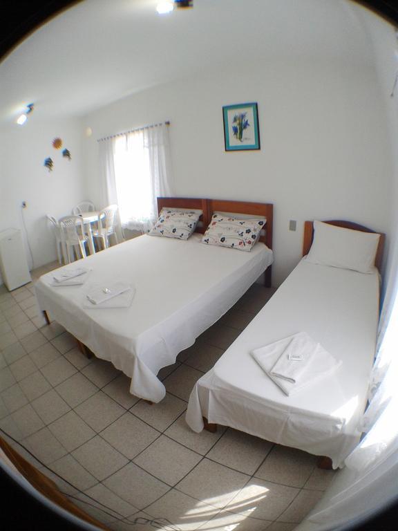 Quarto com Cama de Casal ou 2 de Solteiro