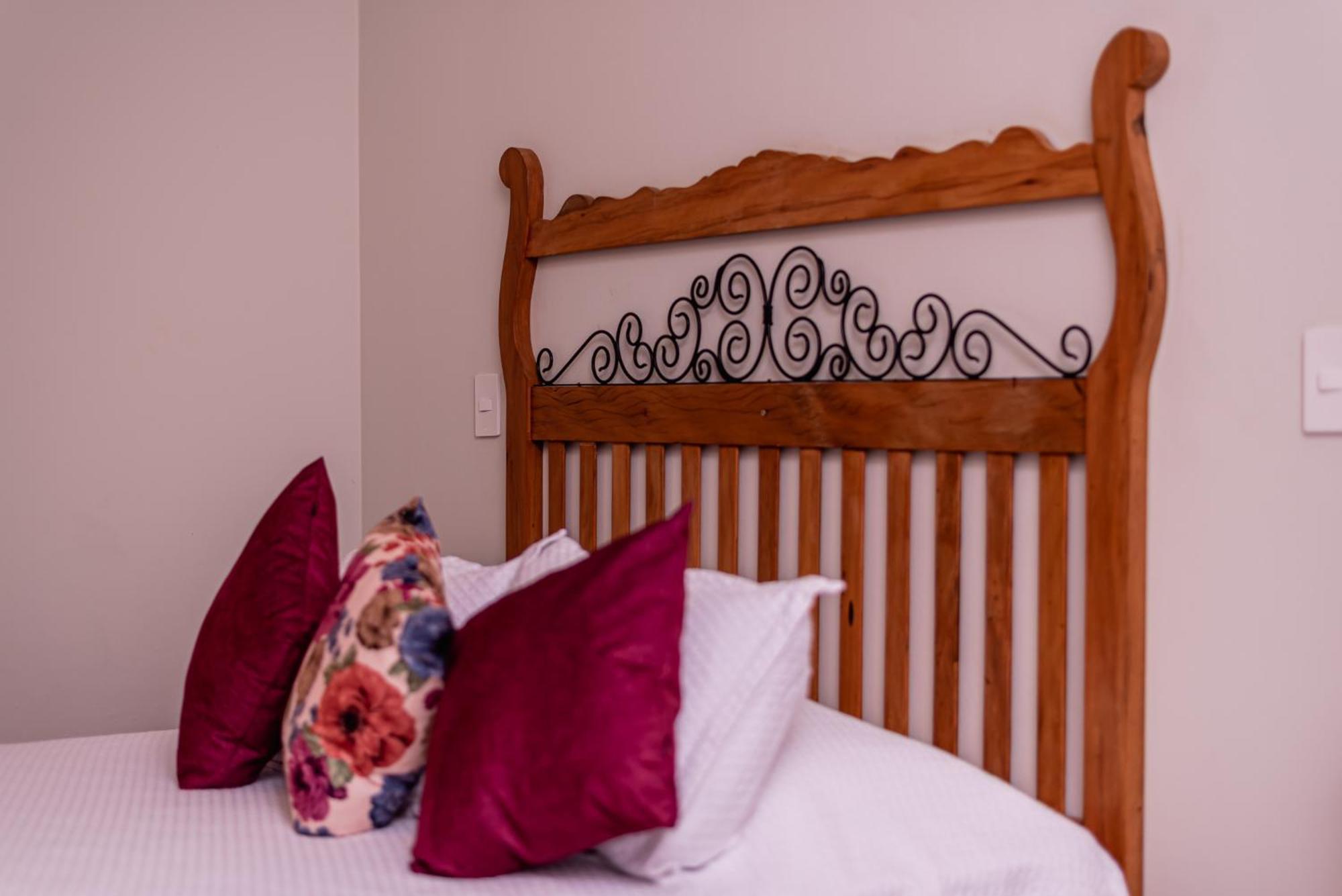 Quarto com Cama Queen-size