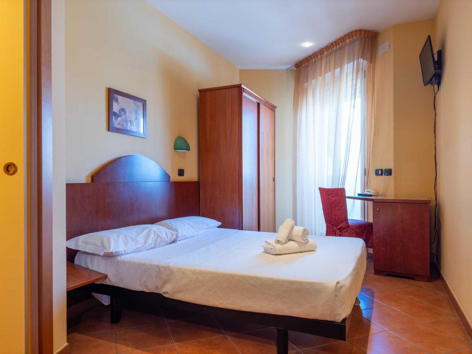 Small Double Room Balcony Side Sea View