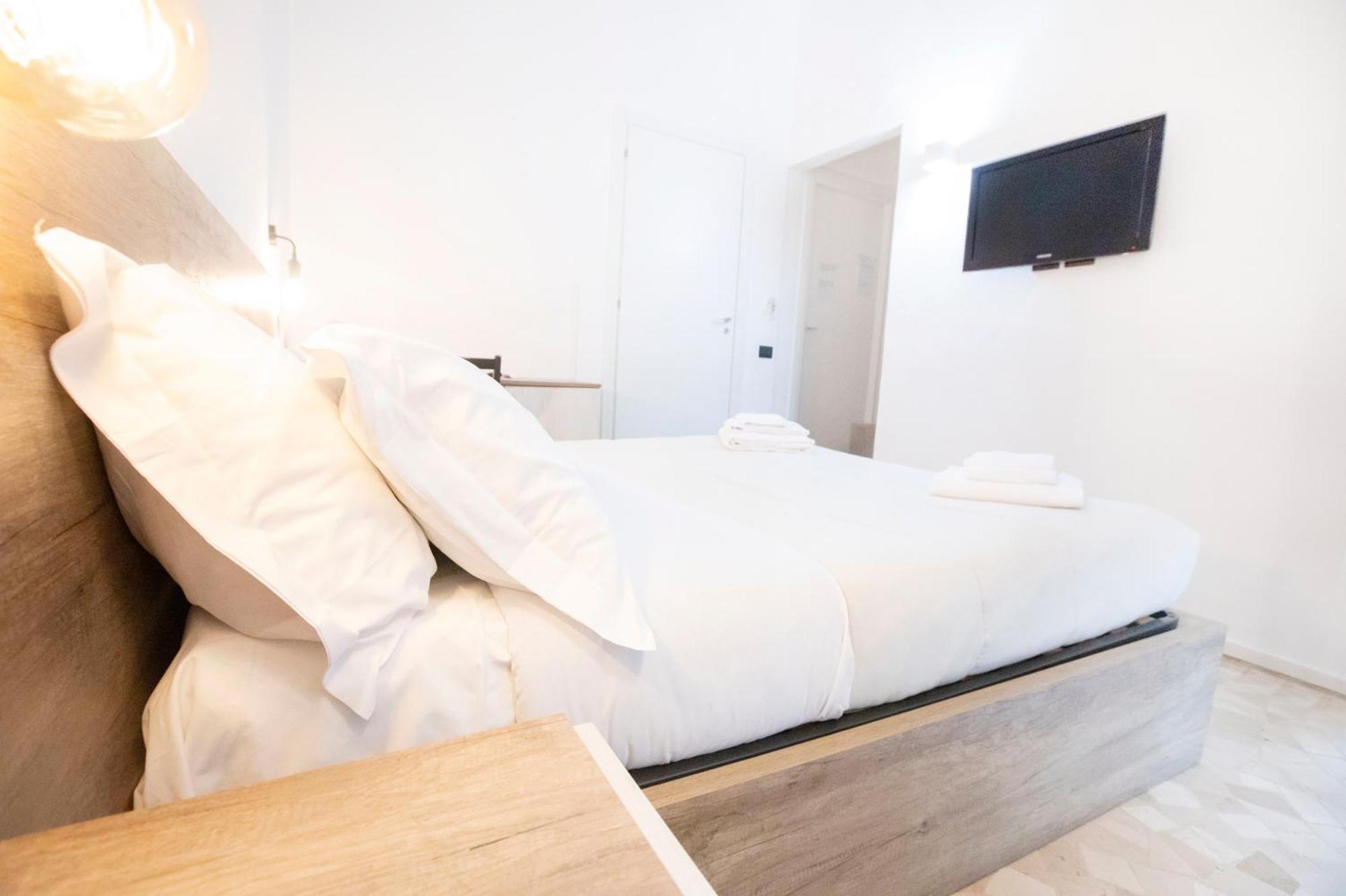 Deluxe Double or Twin Room City View
