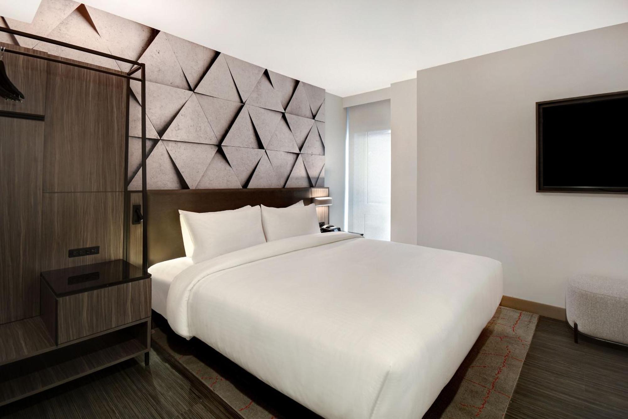 Studio King Bed
