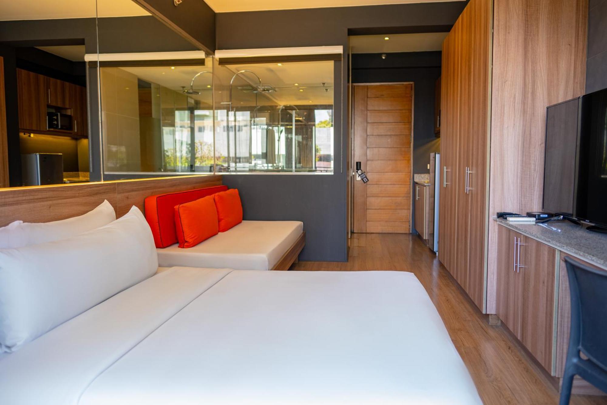 Queen Room