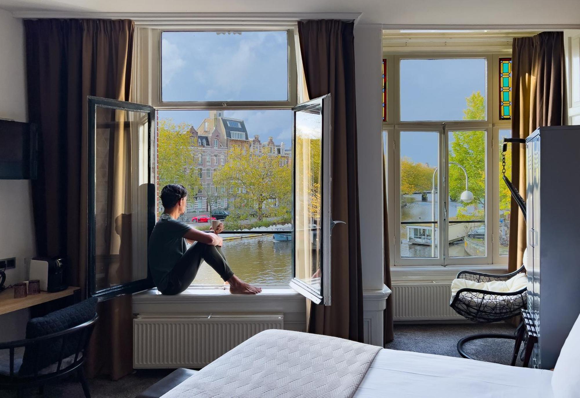Deluxe Double Room Canal View