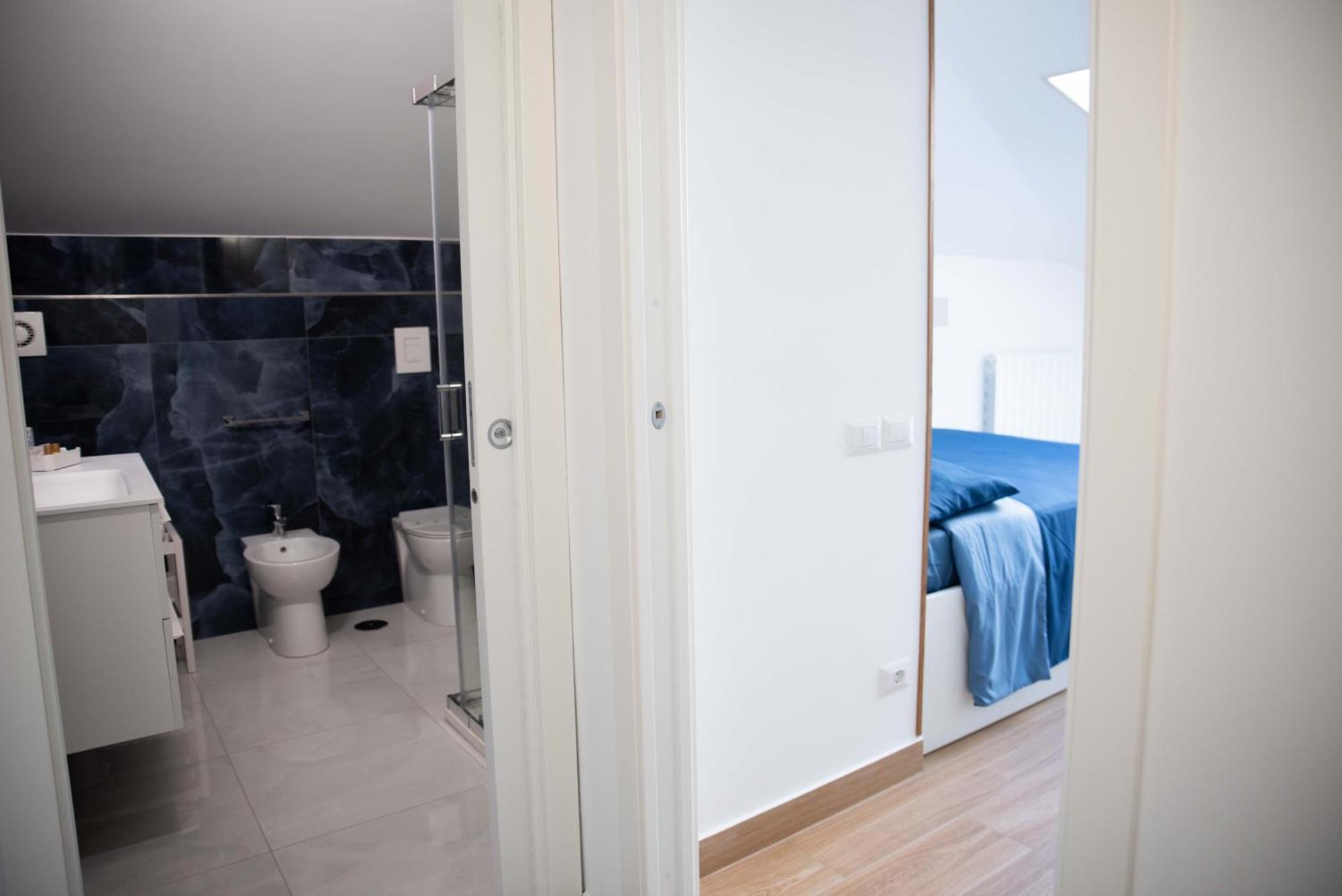 Double Room Private Bathroom