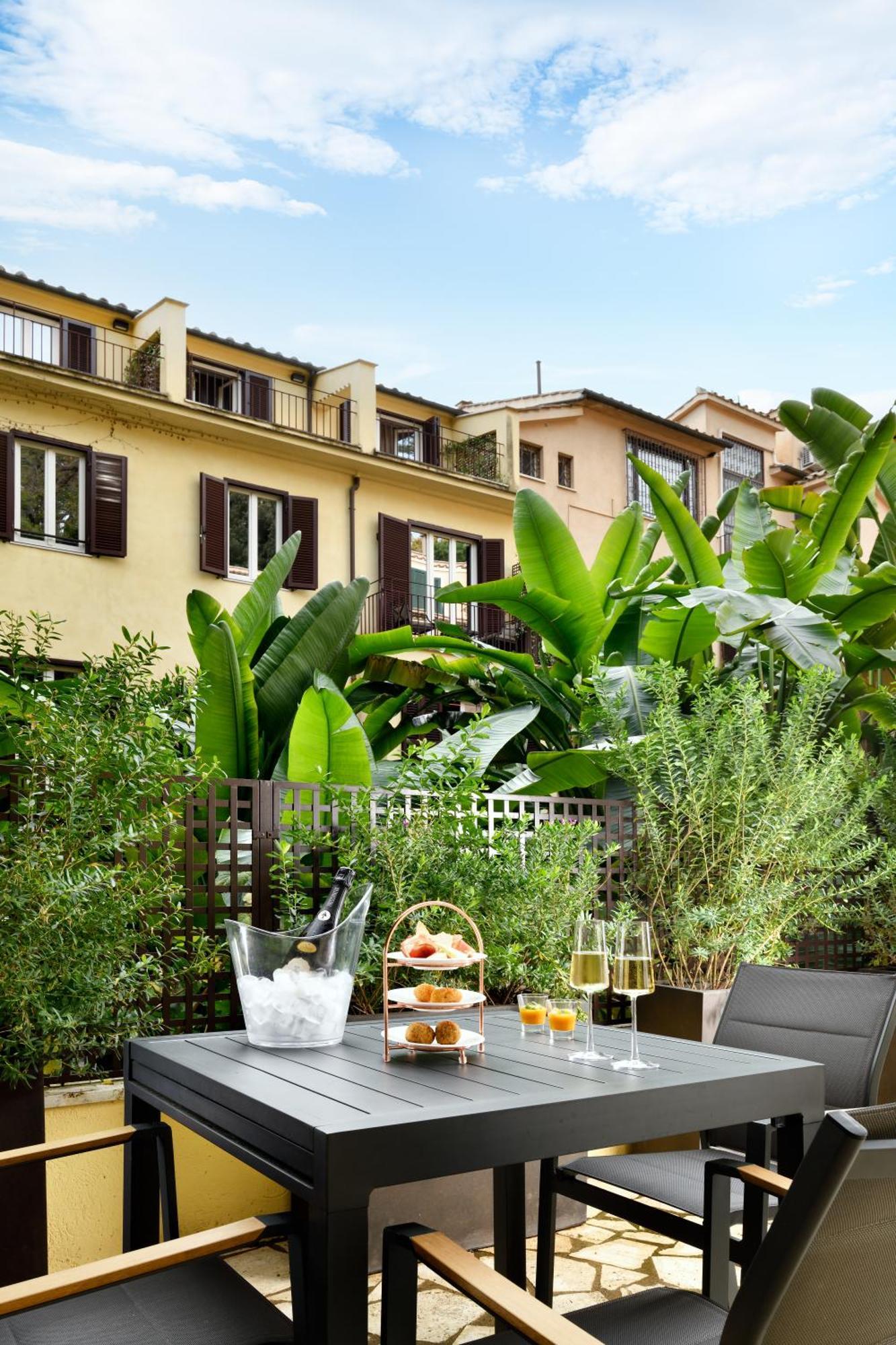 Deluxe Suite Terrace