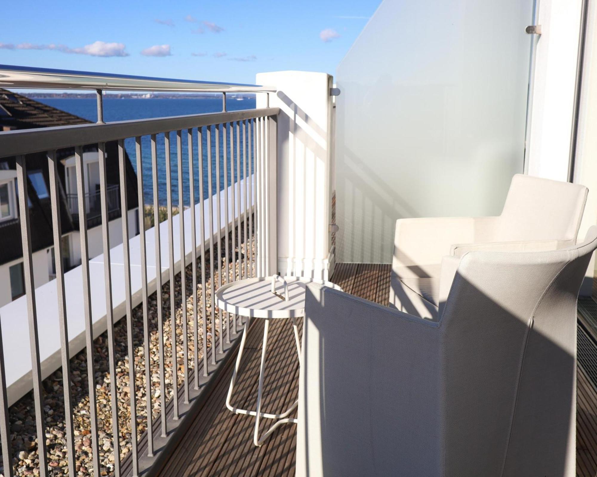 Comfort Doppelzimmer mit Balkon und Blick zur Landseite