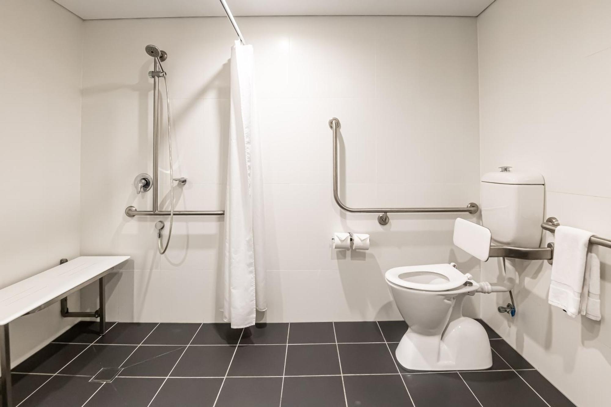 Accessible Queen Room