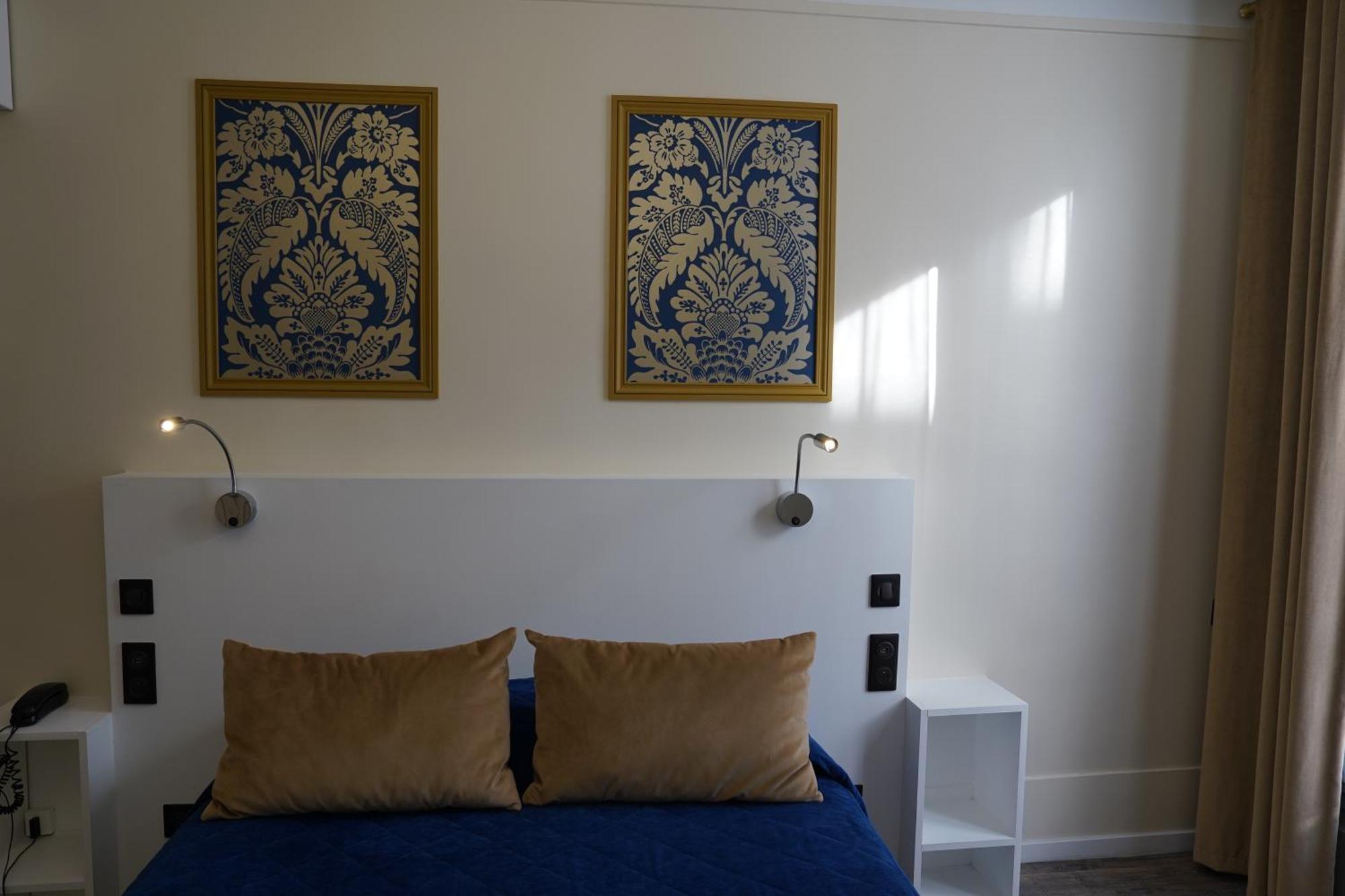 Double Room Bath