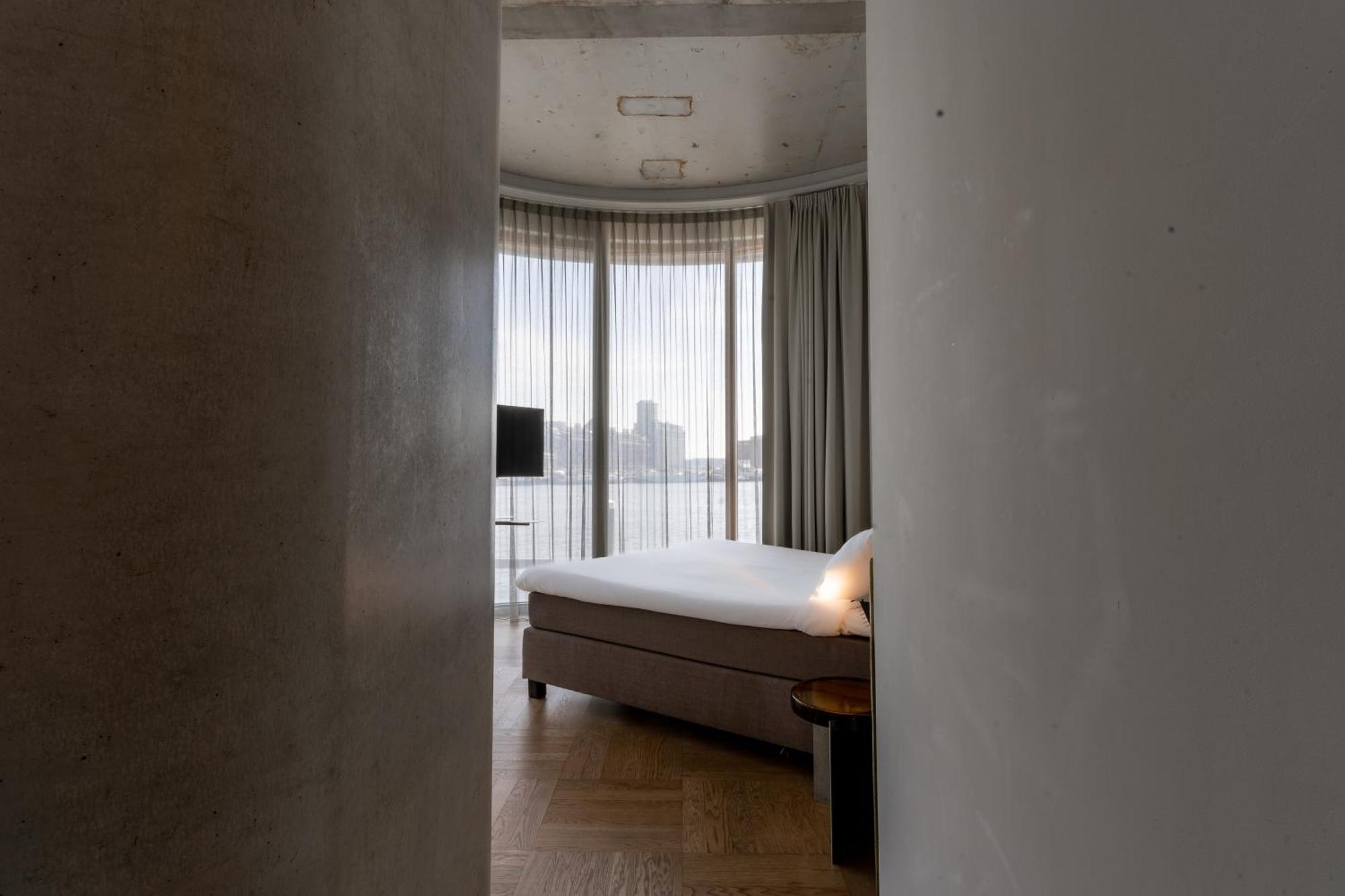 Suite Riverfront View