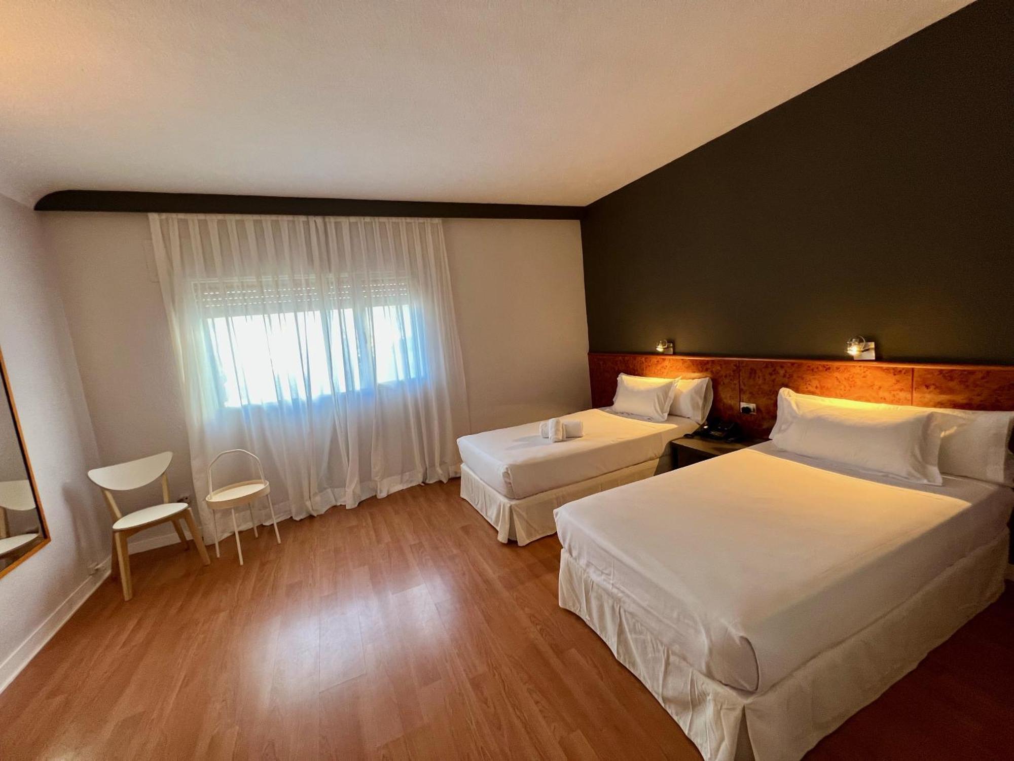 Triple Family Room 2 beds