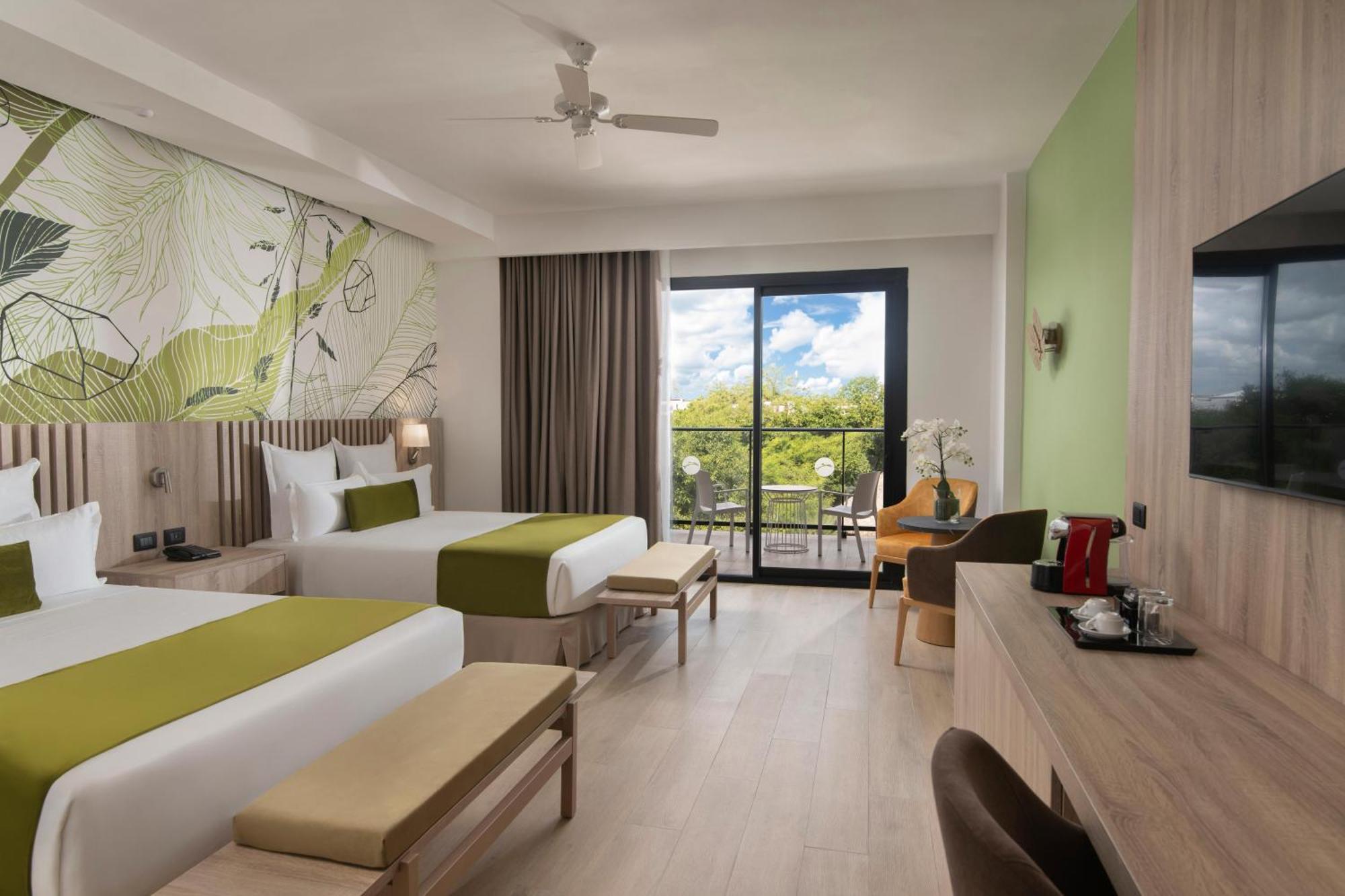 Junior Suite mit Swim-out und Gartenblick