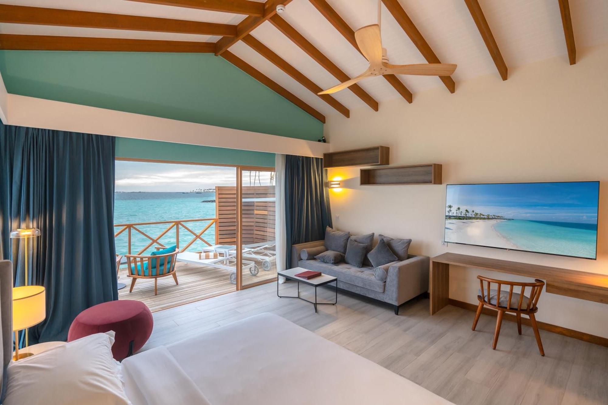 Lagoon Suite Sunset View