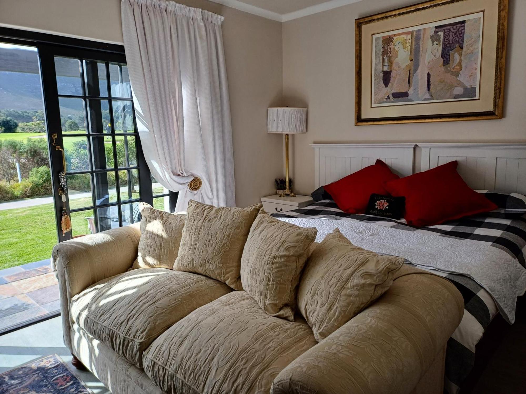 Luxuriöses Zimmer mit Kingsize-Bett oder 2 Einzelbetten mit Bergblick - 3