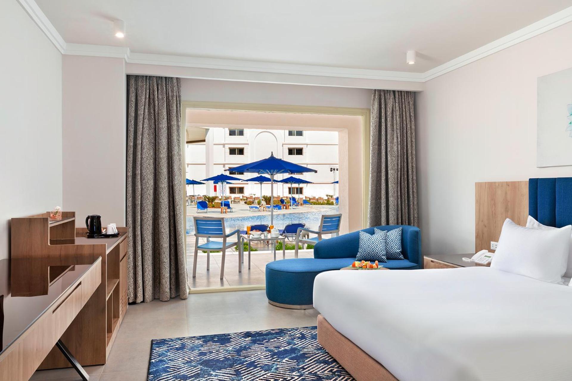 Offre Spéciale - Chambre Triple Deluxe Réservée aux Égyptiens et Résidents - Vue sur Piscine