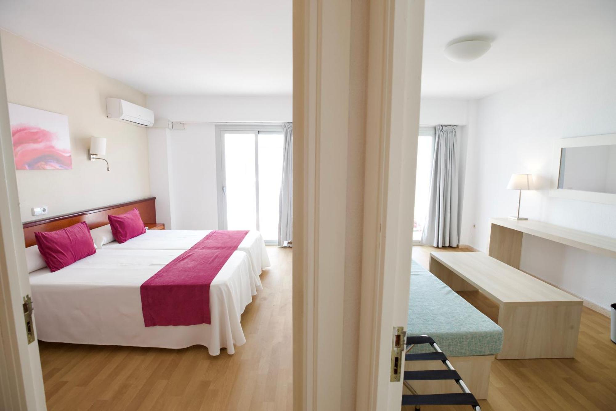 Double Room Living Room Balcony