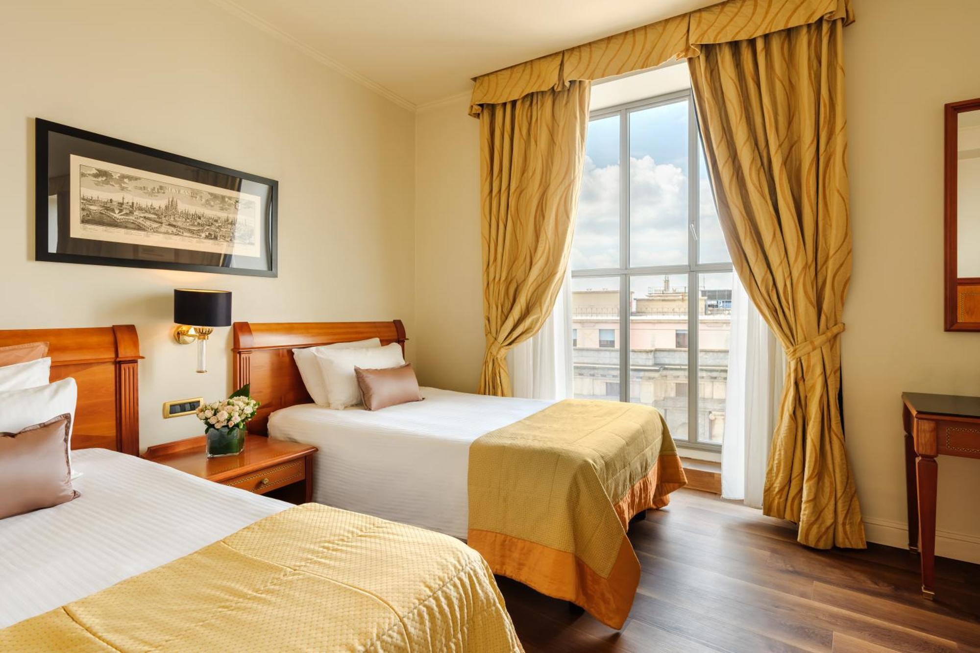 Quarto Clássico com Cama de Casal ou 2 de Solteiro