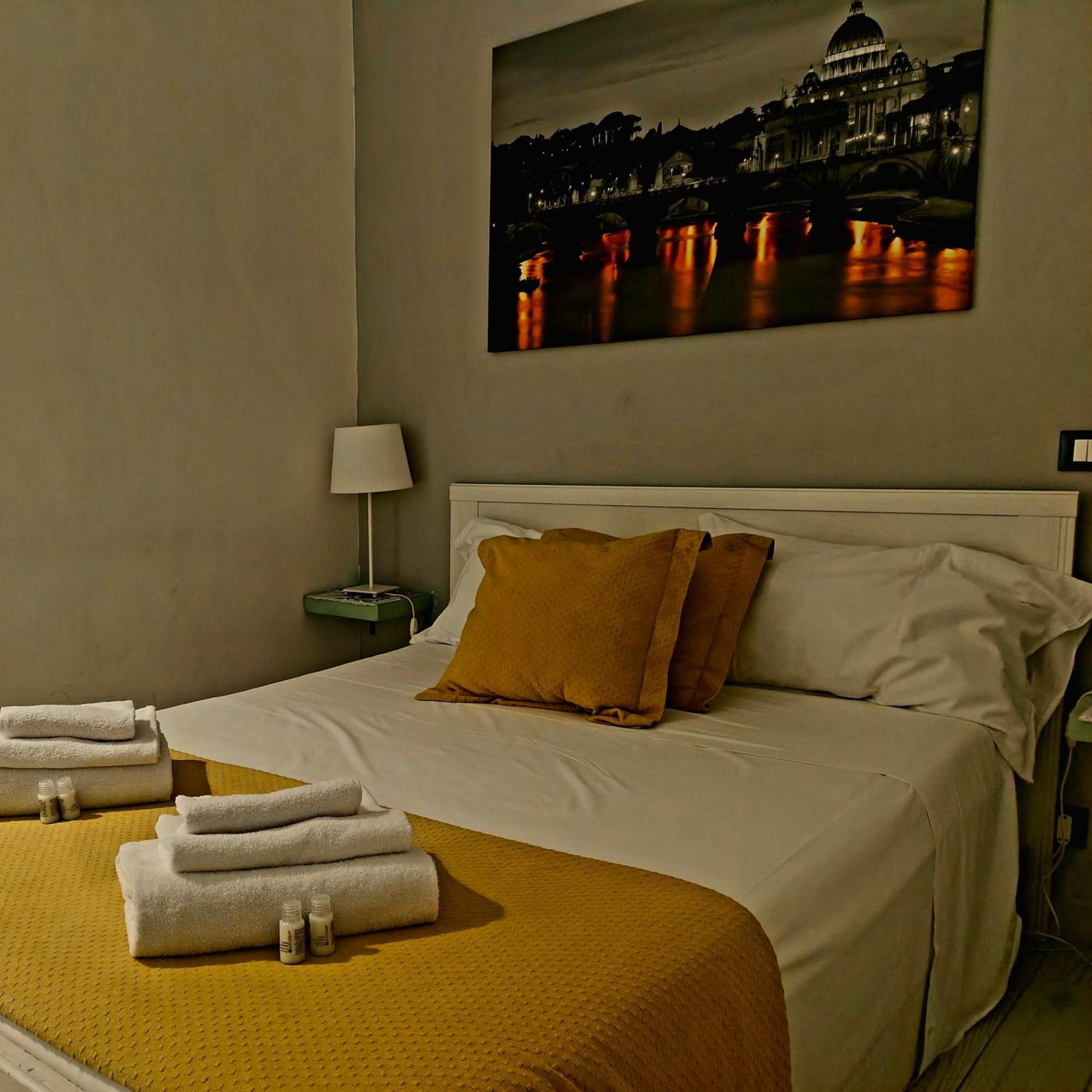 Deluxe Double Room,1237037440:JPEG